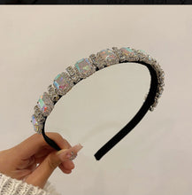 Load image into Gallery viewer, Jeweled Headband