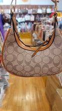 Load image into Gallery viewer, C inspired Purses